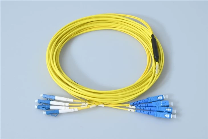 12-жильный патч-корд SC UPC TO LC UPC